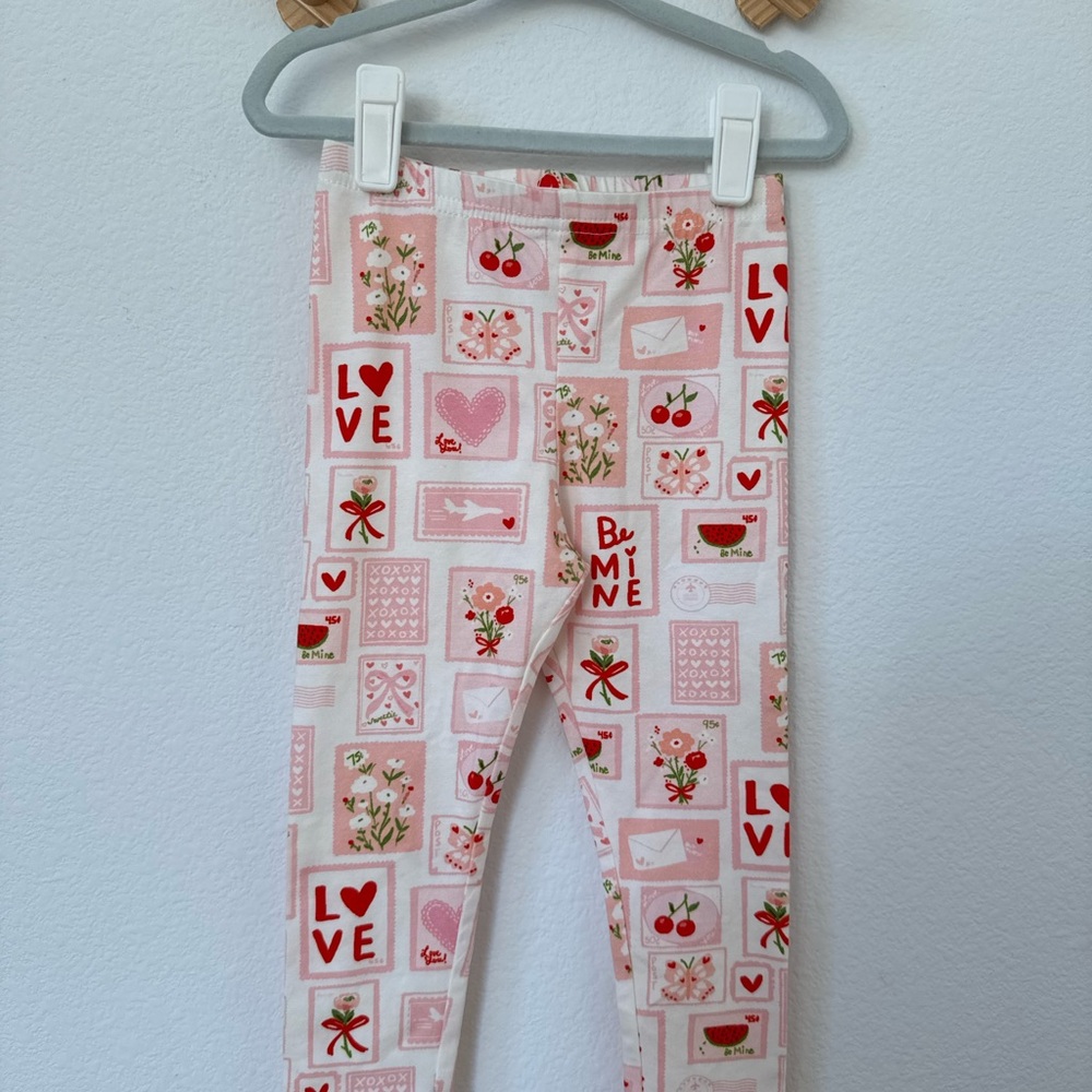 SweetHoney Pink & Red Valentine Patchwork Leggings - Girls